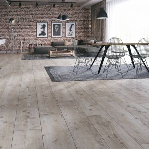 Classen Villa 4V 832